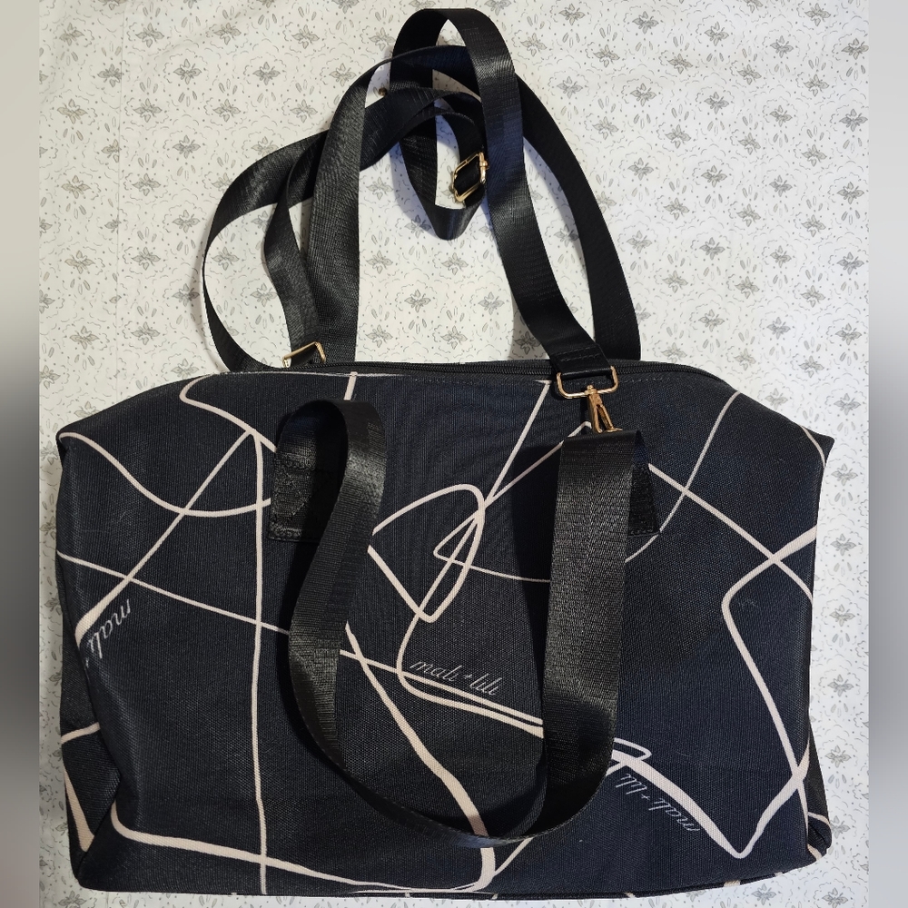 Mali & Lili Weekender Bag View 2